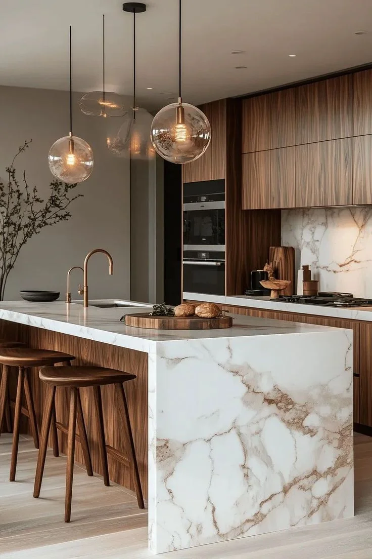 29 White Marble Countertops That Make a Statement
